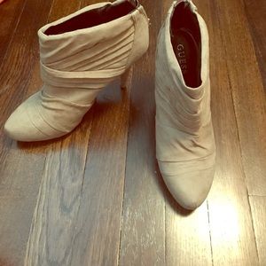 Tan boots from guess